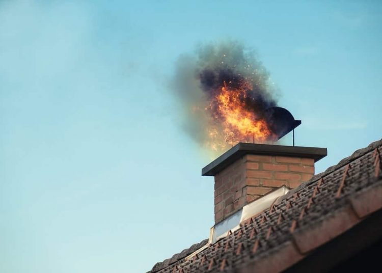 5 Important Tips for Maintaining Your Home Chimney from Season to Season
